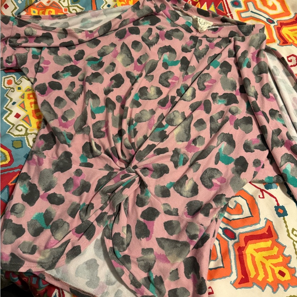 Fantastic Fawn Pink Leopard Twist-Front Top with Teal Accents!